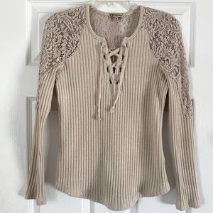 Democracy Top w/ lace detail